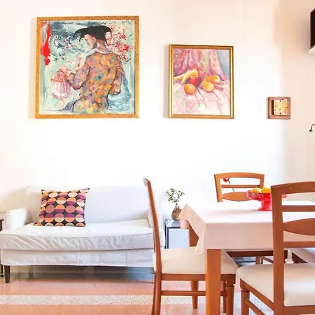 Dimora Romana - Vintage Elegance And Modern Comfort